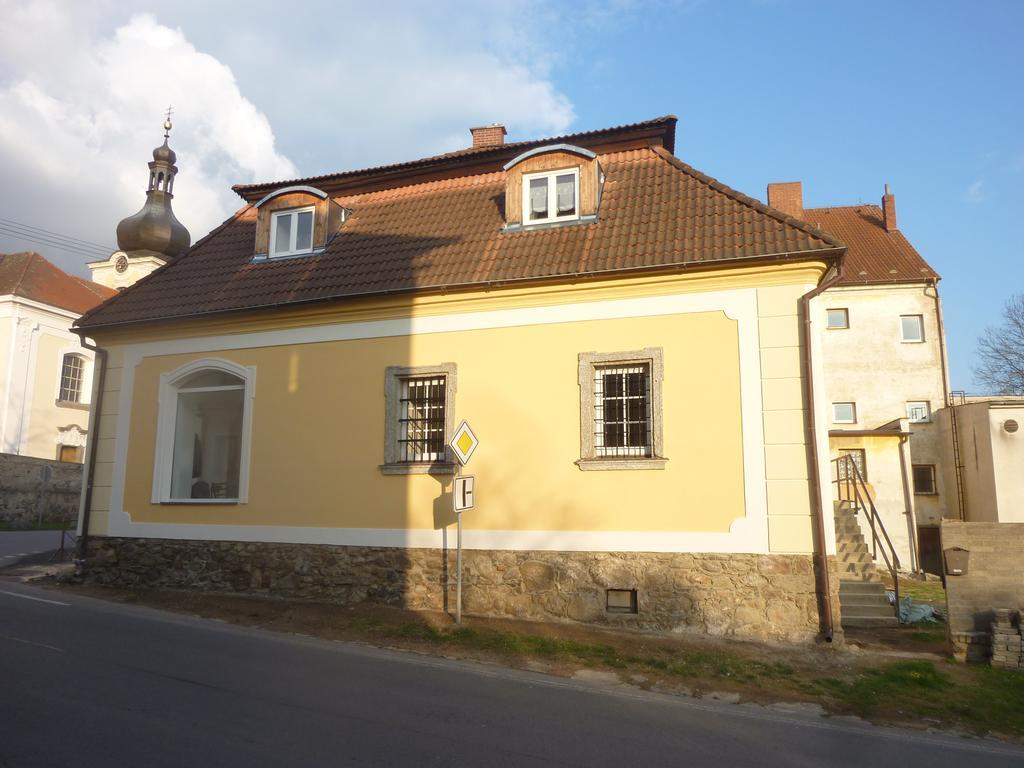 Guest House U Zlateho Jelena Zinkovy Exterior photo